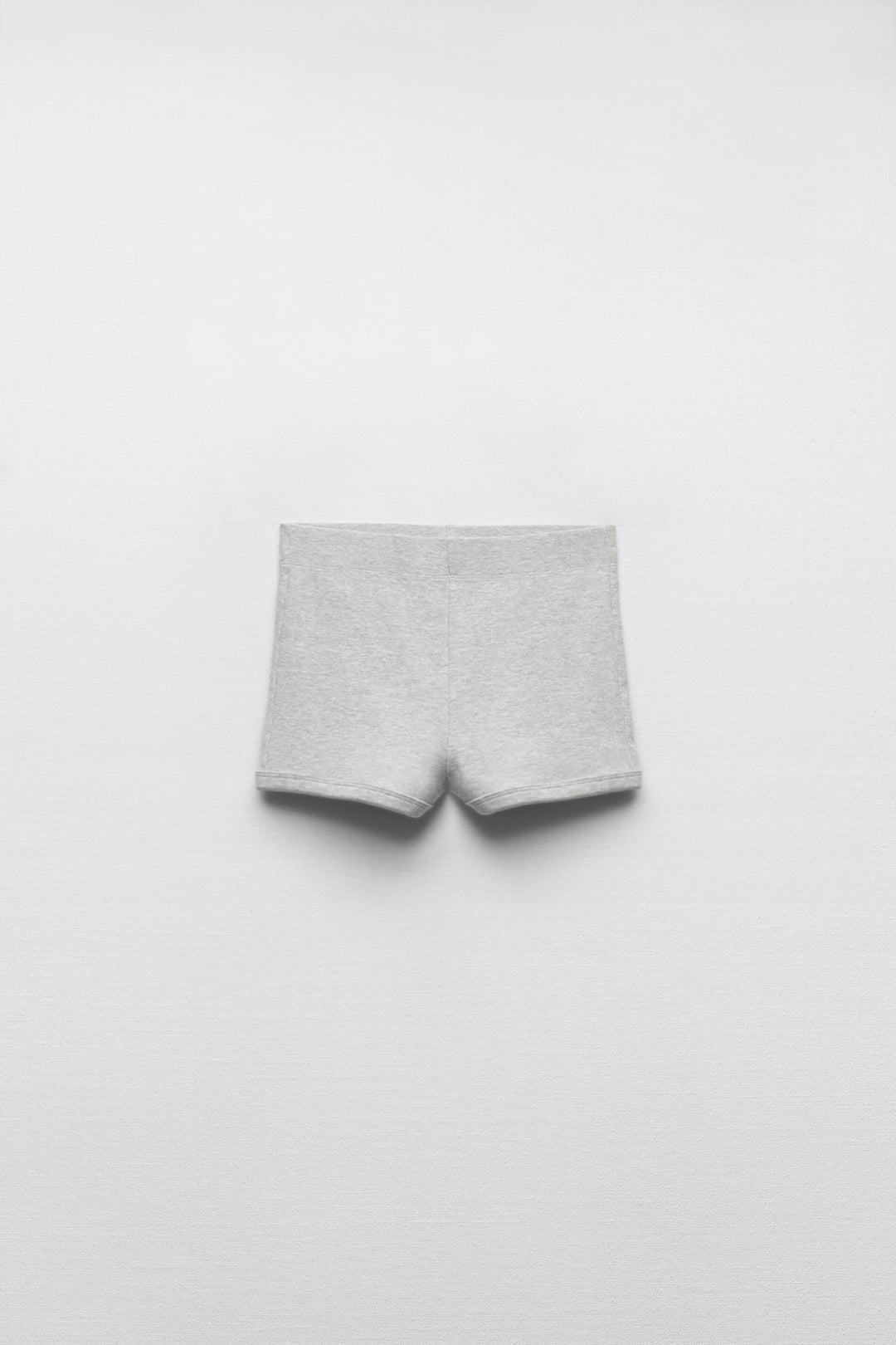 https://static.zara.net/photos/2023/V/0/1/p/3253/316/803/2/3253316803_6_1_1.jpg?ts=1681381117207