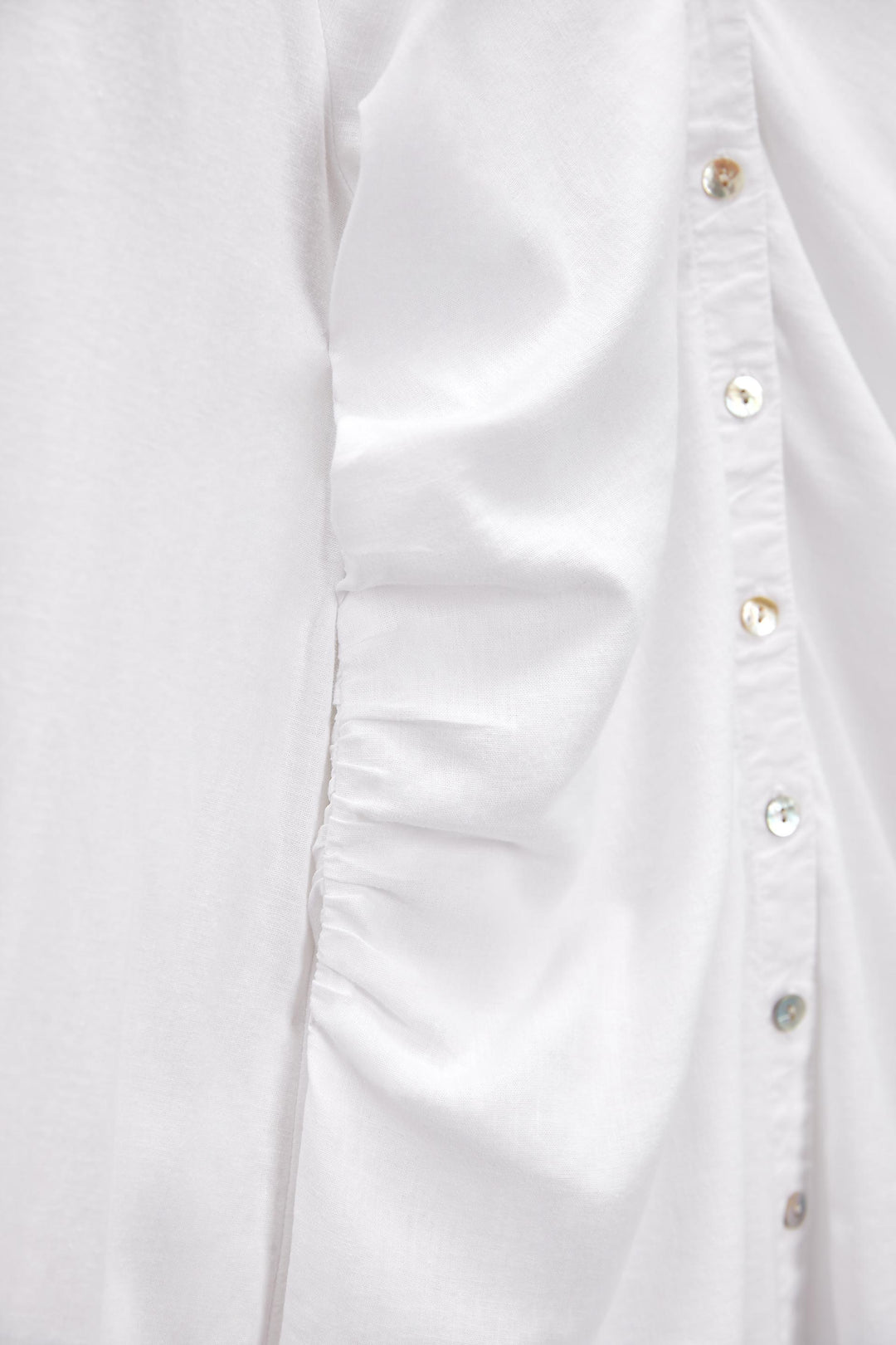 https://static.zara.net/photos/2023/V/0/1/p/3473/575/250/2/3473575250_6_3_1.jpg?ts=1683559642091