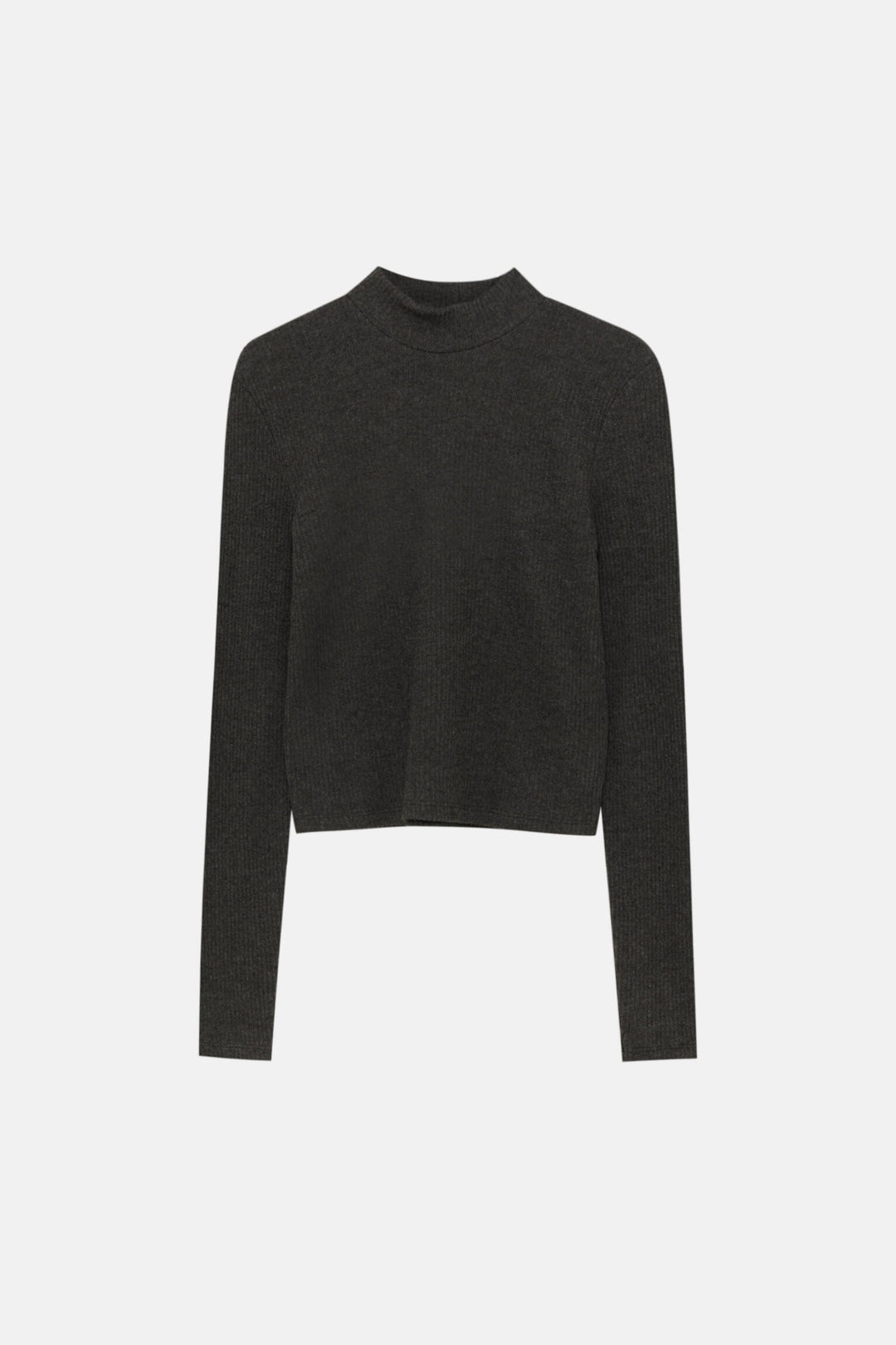 https://static.pullandbear.net/2/photos/2022/I/0/1/p/4230/316/507/4230316507_2_6_1.jpg?ts=1677176435468