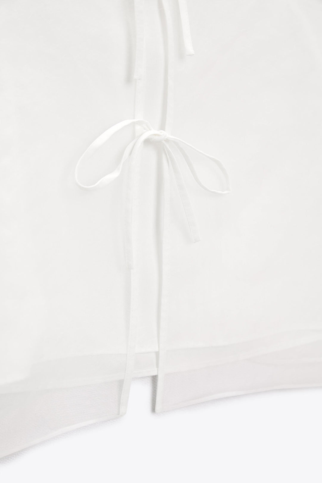 https://static.zara.net/photos/2023/V/0/1/p/4437/064/251/2/4437064251_6_4_1.jpg?ts=1676620907043