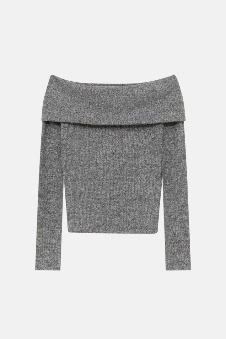https://static.pullandbear.net/2/photos/2023/V/0/1/p/4558/323/803/4558323803_2_6_1.jpg?ts=1677177796950