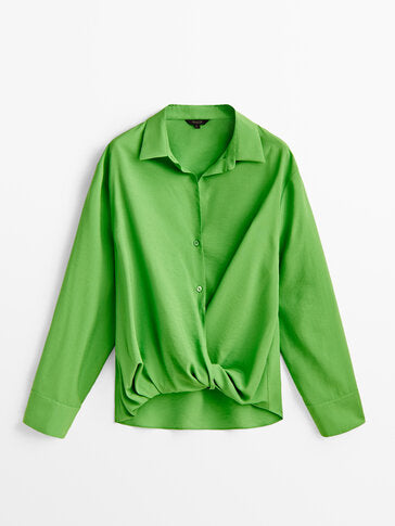 https://static.massimodutti.net/3/photos/2023/I/0/1/p/5113/882/526/5113882526_1_1_3.jpg?ts=1671533165489
