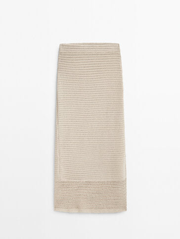 https://static.massimodutti.net/3/photos/2023/I/0/1/p/5230/547/712/5230547712_1_1_3.jpg?ts=1678277552883