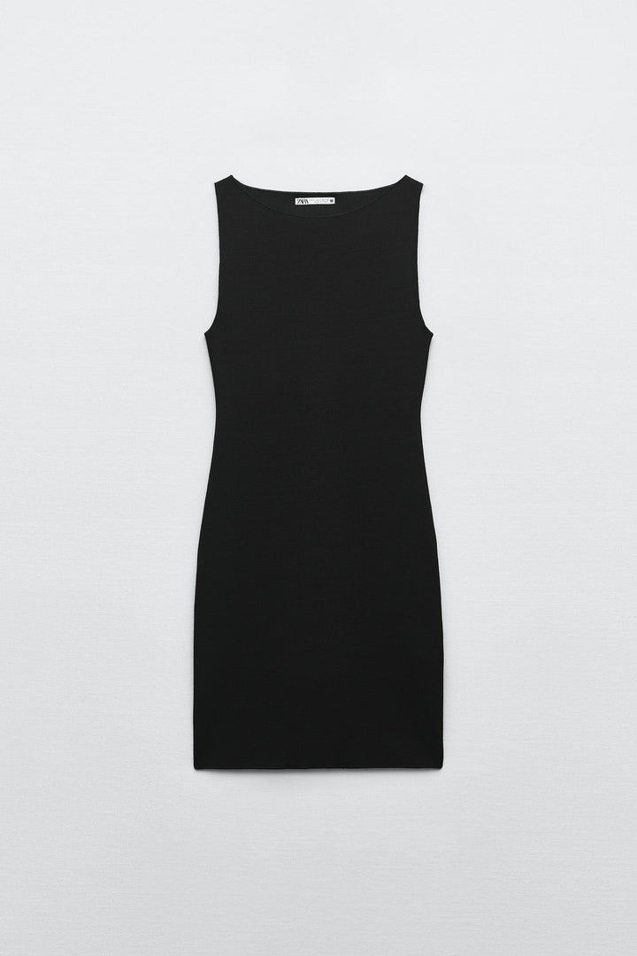https://static.zara.net/photos/2023/V/0/1/p/5584/155/800/2/5584155800_6_1_1.jpg?ts=1672823488568