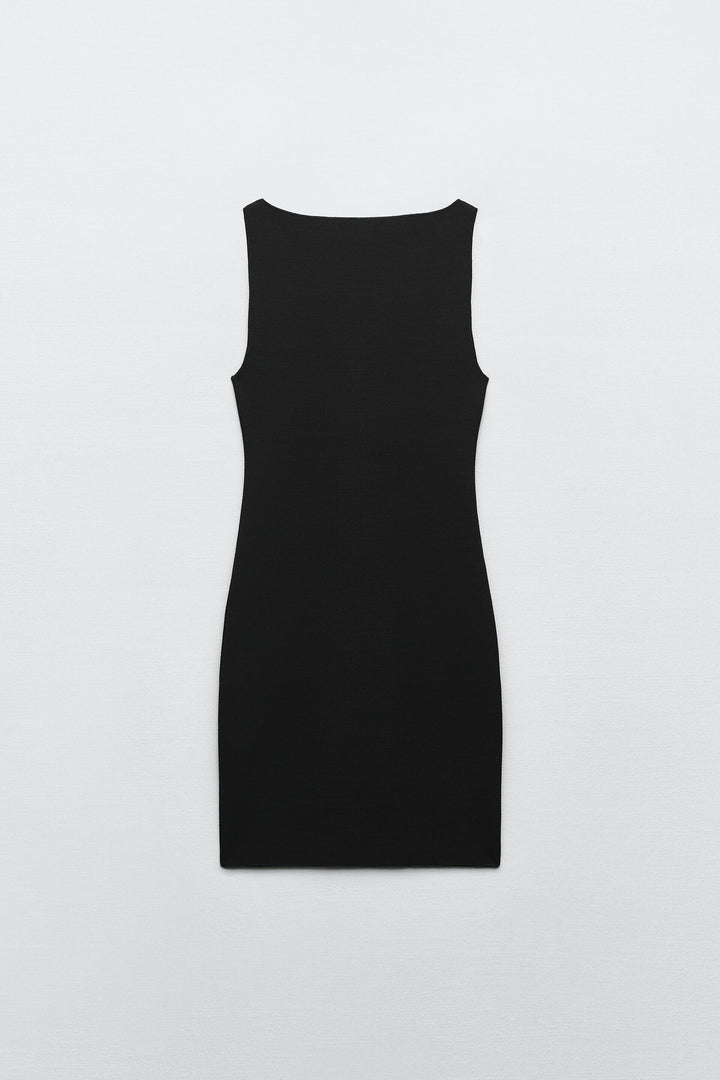 https://static.zara.net/photos/2023/V/0/1/p/5584/155/800/2/5584155800_6_2_1.jpg?ts=1672823491210