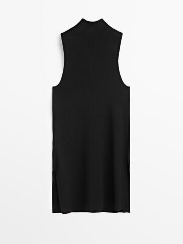 https://static.massimodutti.net/3/photos/2023/I/0/1/p/5700/522/800/5700522800_2_1_3.jpg?ts=1671532940314