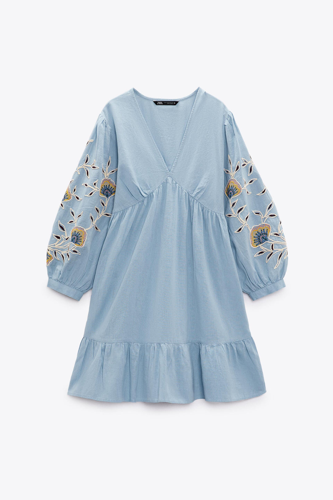 https://static.zara.net/photos/2023/V/0/1/p/5770/027/403/2/5770027403_6_1_1.jpg?ts=1677772199797