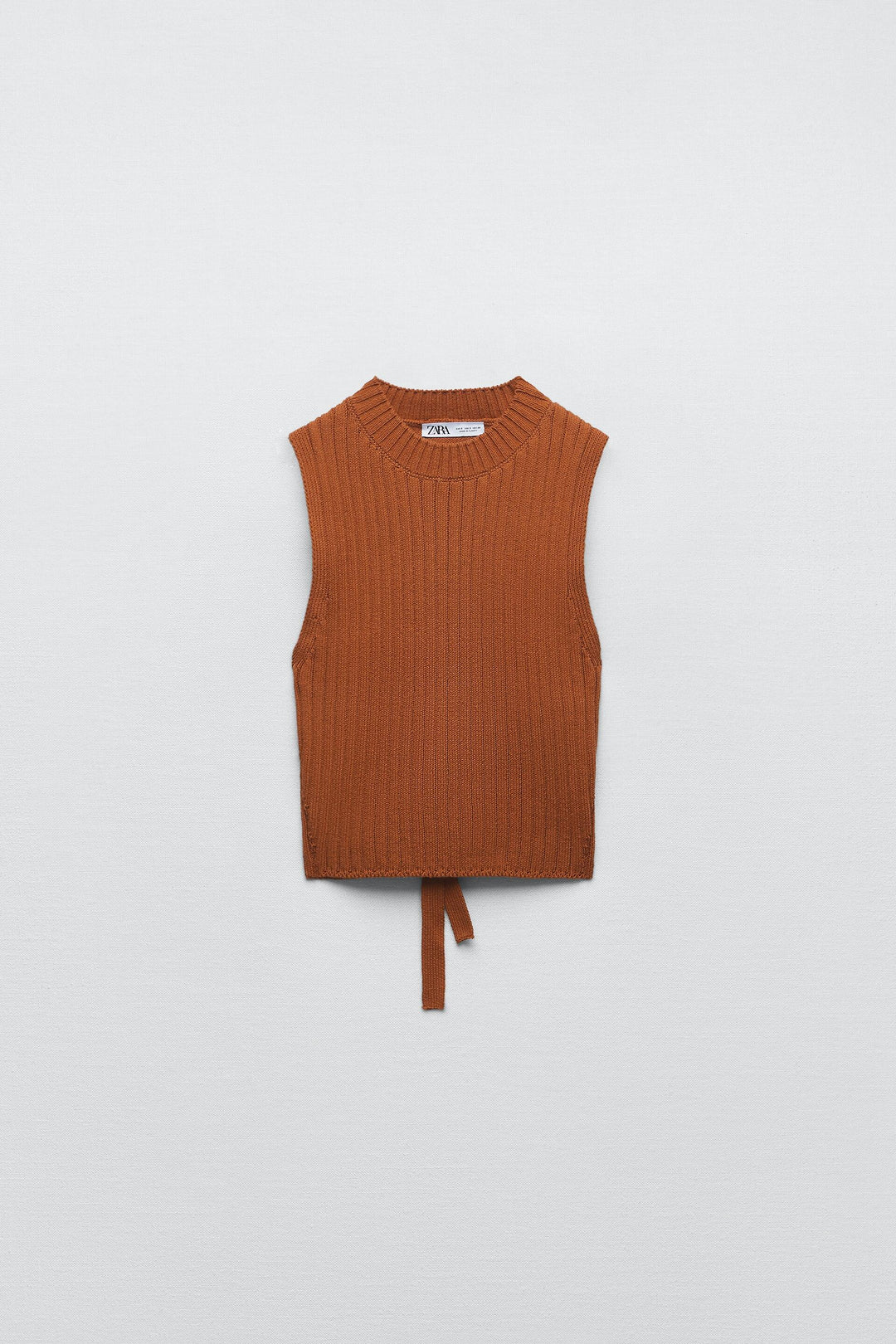 https://static.zara.net/photos/2023/V/0/1/p/5802/037/670/2/5802037670_6_1_1.jpg?ts=1678458692501