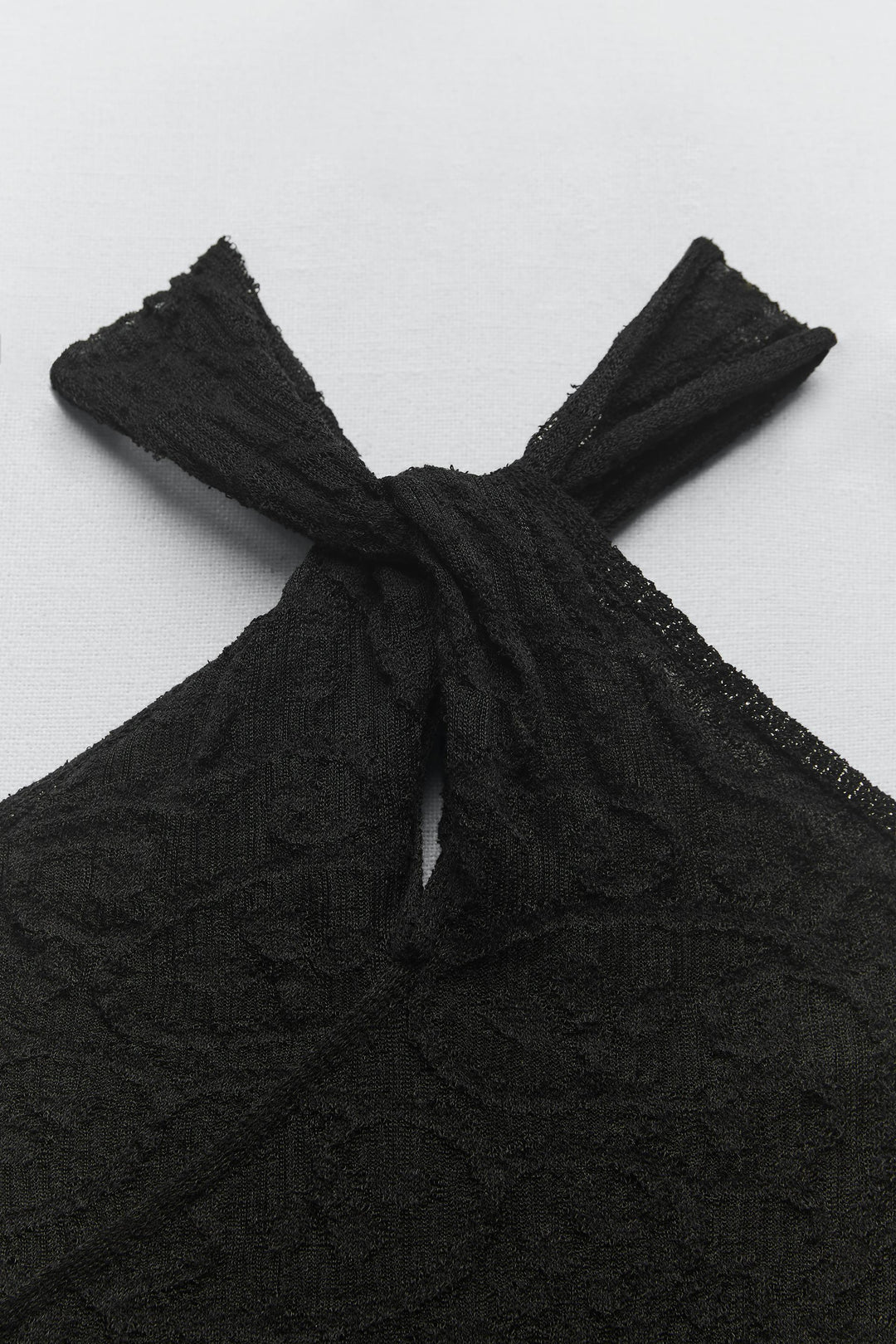 https://static.zara.net/photos/2023/V/0/1/p/5802/070/800/2/5802070800_6_3_1.jpg?ts=1684848208807