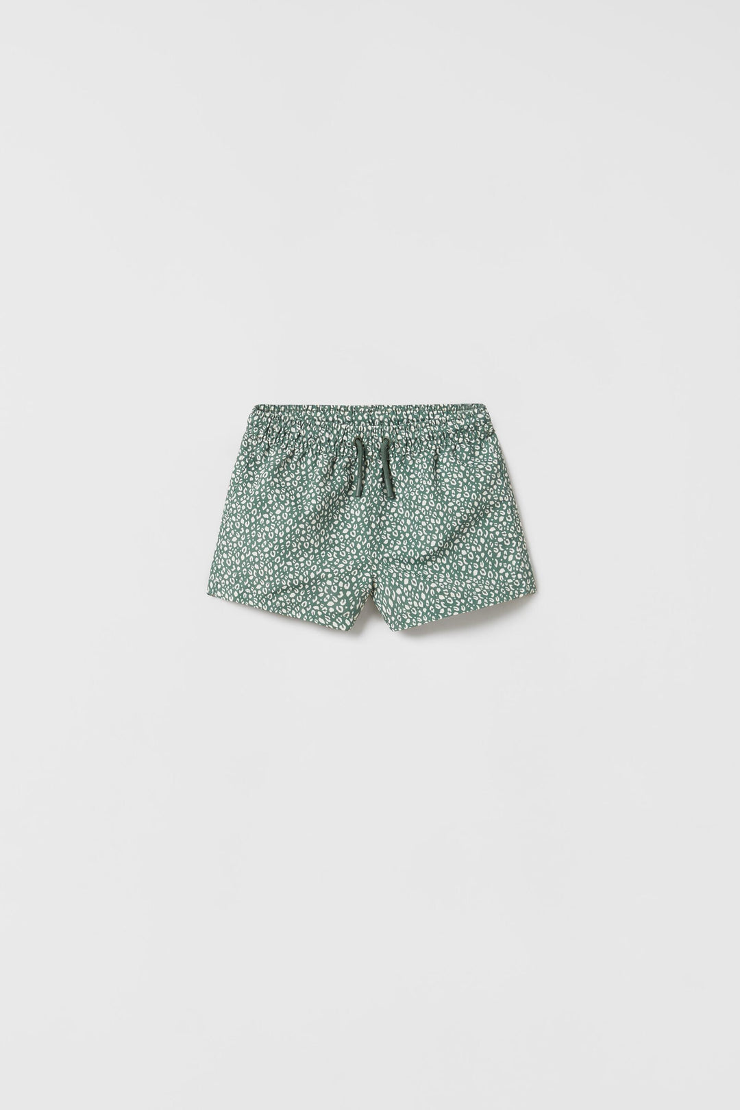 https://static.zara.net/photos/2023/V/0/3/p/5992/547/500/2/5992547500_6_1_1.jpg?ts=1676480143980