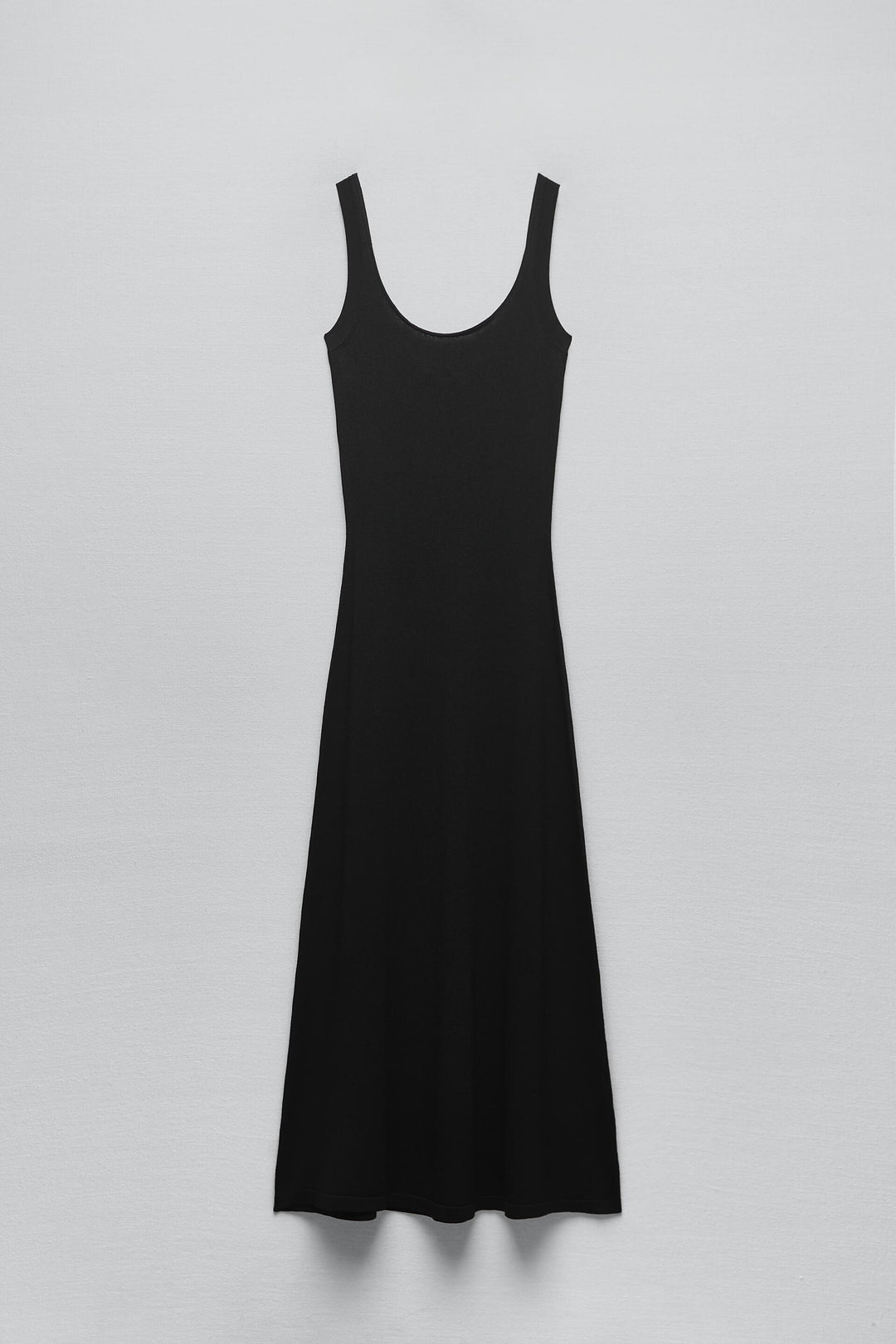 https://static.zara.net/photos/2023/V/0/1/p/6216/010/800/2/6216010800_6_1_1.jpg?ts=1681456127518