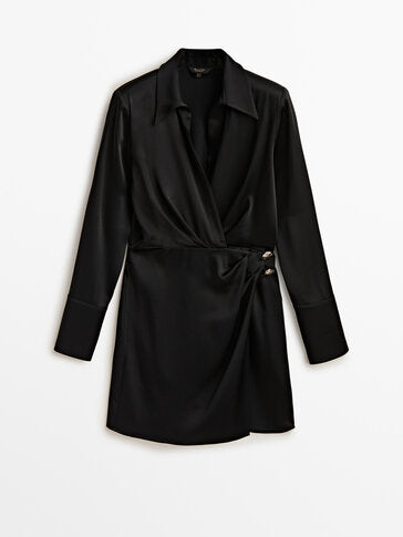 https://static.massimodutti.net/3/photos/2023/I/0/1/p/6692/873/800/6692873800_1_1_3.jpg?ts=1666771895717