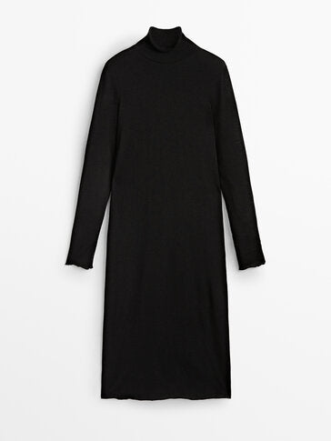 https://static.massimodutti.net/3/photos/2023/I/0/1/p/6696/567/800/6696567800_1_1_3.jpg?ts=1669800322592