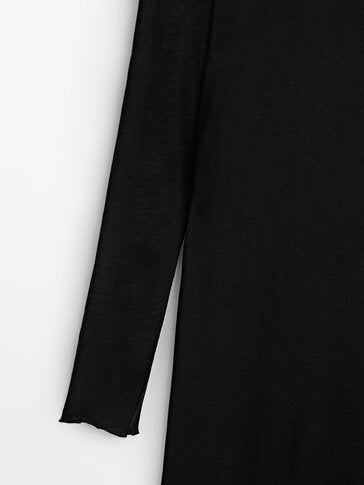 https://static.massimodutti.net/3/photos/2023/I/0/1/p/6696/567/800/6696567800_2_3_3.jpg?ts=1669800322592