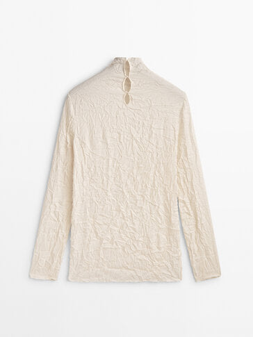 https://static.massimodutti.net/3/photos/2023/I/0/1/p/6864/565/712/6864565712_2_1_3.jpg?ts=1668525314076