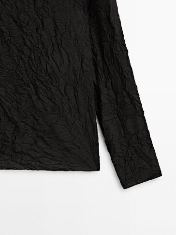 https://static.massimodutti.net/3/photos/2023/I/0/1/p/6864/565/800/6864565800_2_3_3.jpg?ts=1668525314152