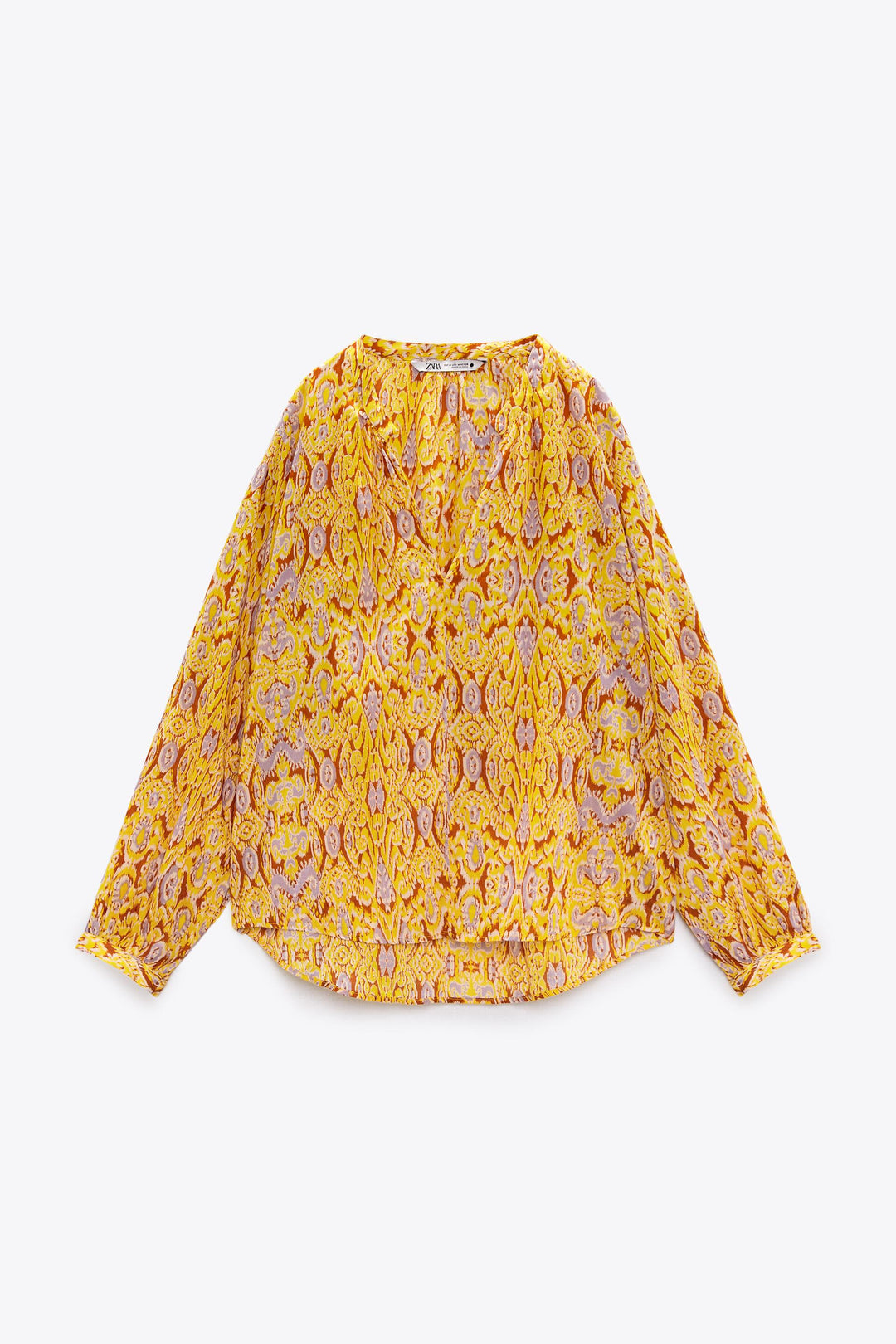 https://static.zara.net/photos/2023/V/0/1/p/6895/244/305/2/6895244305_6_1_1.jpg?ts=1677499186913