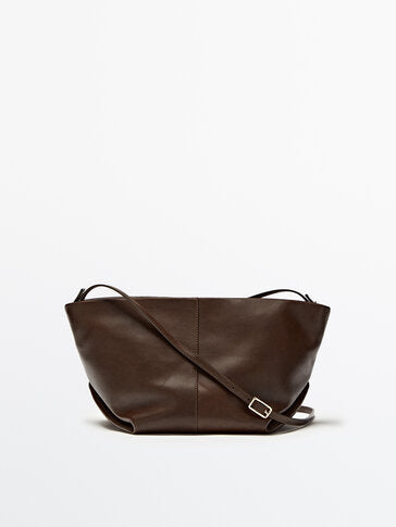 https://static.massimodutti.net/3/photos/2022/I/0/1/p/6920/622/505/6920622505_1_1_3.jpg?ts=1661265875835