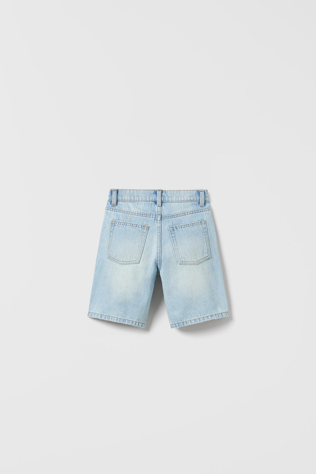 https://static.zara.net/photos/2023/V/0/3/p/6987/650/406/2/6987650406_6_2_1.jpg?ts=1679909281800
