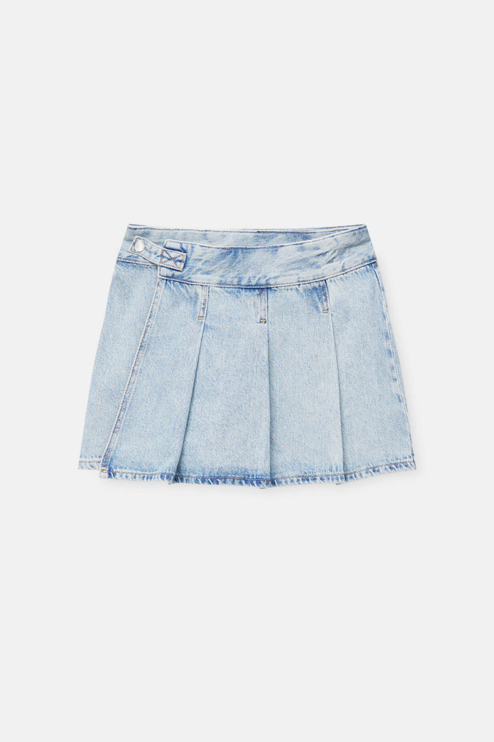 https://static.pullandbear.net/2/photos/2023/V/0/1/p/7395/311/406/7395311406_2_6_1.jpg?ts=1682062214845