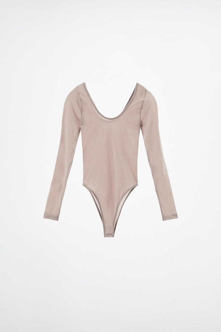 https://static.zara.net/photos/2023/V/0/1/p/7901/353/942/2/7901353942_6_1_1.jpg?ts=1678262195240