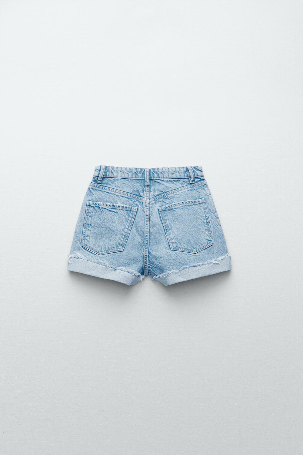 https://static.zara.net/photos/2021/I/0/1/p/8197/044/400/2/8197044400_6_2_1.jpg?ts=1620200081054