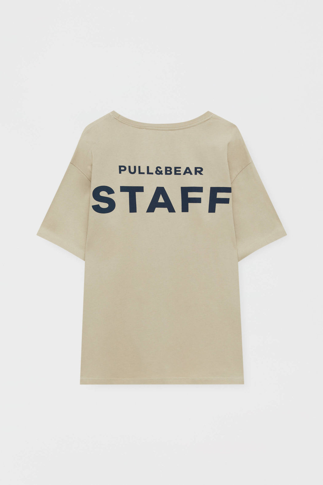 https://static.pullandbear.net/2/photos/2022/I/0/1/p/8247/381/806/8247381806_2_20_1.jpg?ts=1663173825686