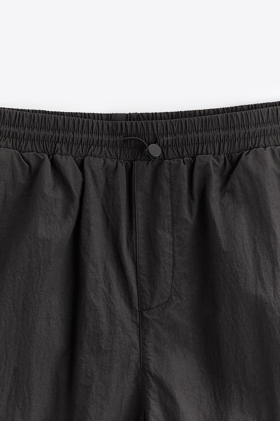 https://static.zara.net/photos/2023/V/0/2/p/8281/390/800/2/8281390800_6_3_1.jpg?ts=1681288679496