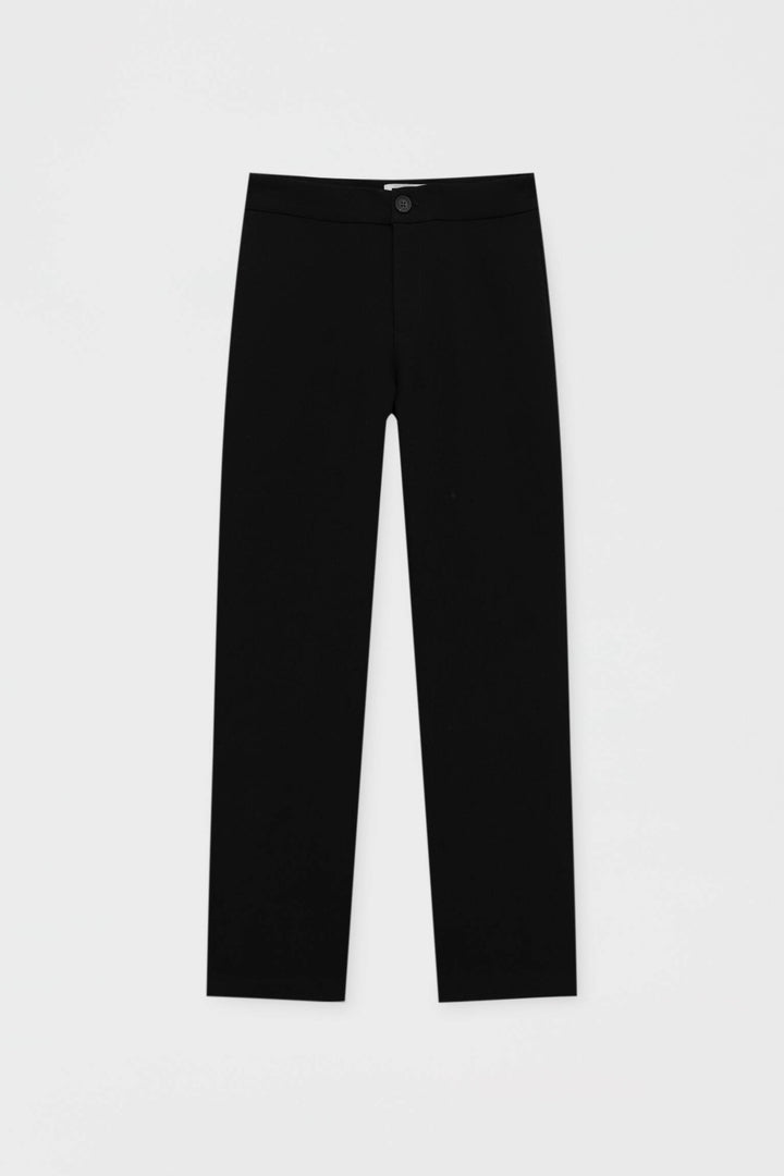 https://static.pullandbear.net/2/photos/2022/I/0/1/p/8674/225/800/8674225800_2_6_1.jpg?ts=1664538787549