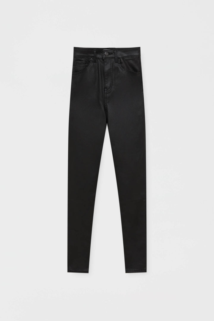 https://static.pullandbear.net/2/photos/2022/I/0/1/p/8675/310/800/8675310800_2_6_1.jpg?ts=1657551289115
