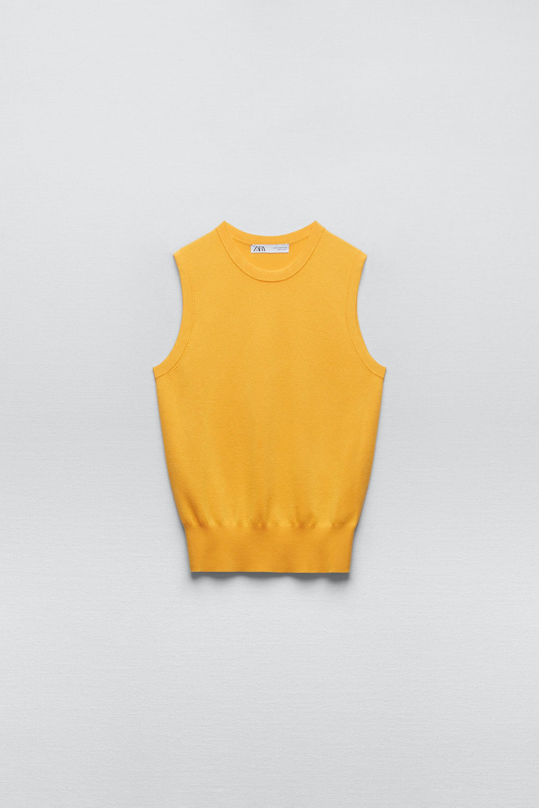 https://static.zara.net/photos/2023/V/0/1/p/8851/018/639/2/8851018639_6_1_1.jpg?ts=1684848207857