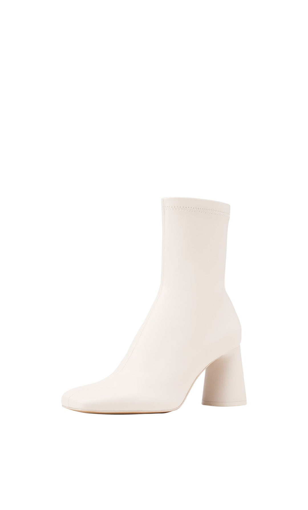 https://static.e-stradivarius.net/5/photos3/2022/I/1/1/p/9900/070/002/9900070002_6_1_1.jpg?ts=1658759177252