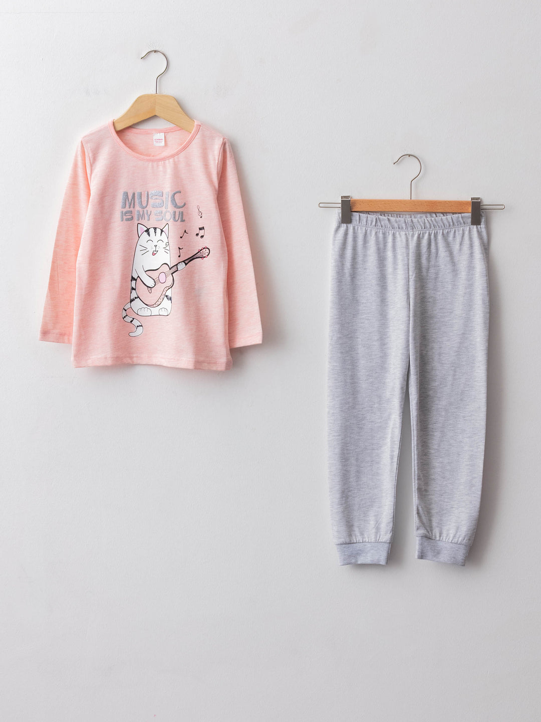 Pyjamas W12896Z4/LBZ marque LC Waikiki Moudda Tunisie 1