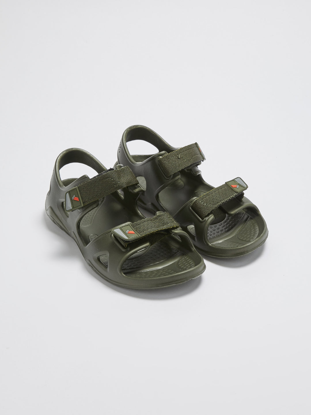 Sneakers S1GN83Z8/TKW marque LC Waikiki Moudda Tunisie 1