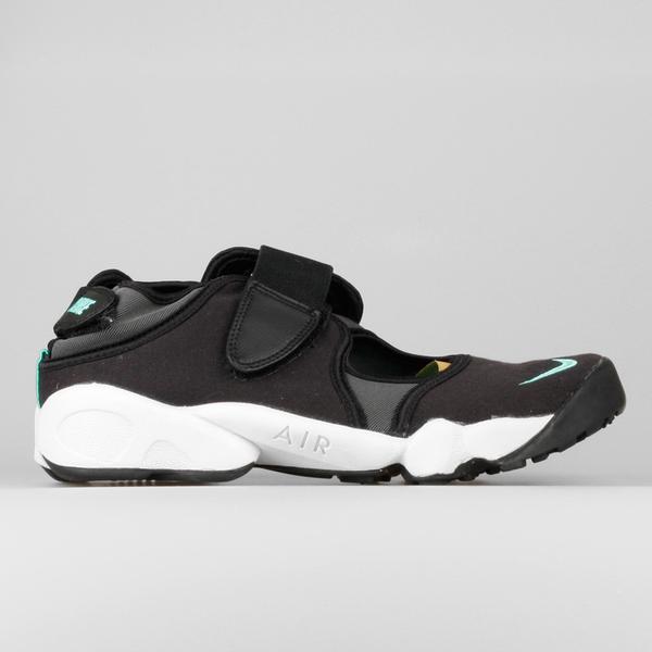 Moudda Nike - 1